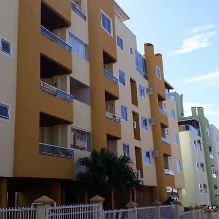 ボンビーニャスEstrela Do Mar Bアパートメント エクステリア 写真